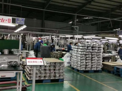 上?！叭蛐缕肥装l地”雙輪驅動 本土品牌發力與軟件銷售新浪潮
